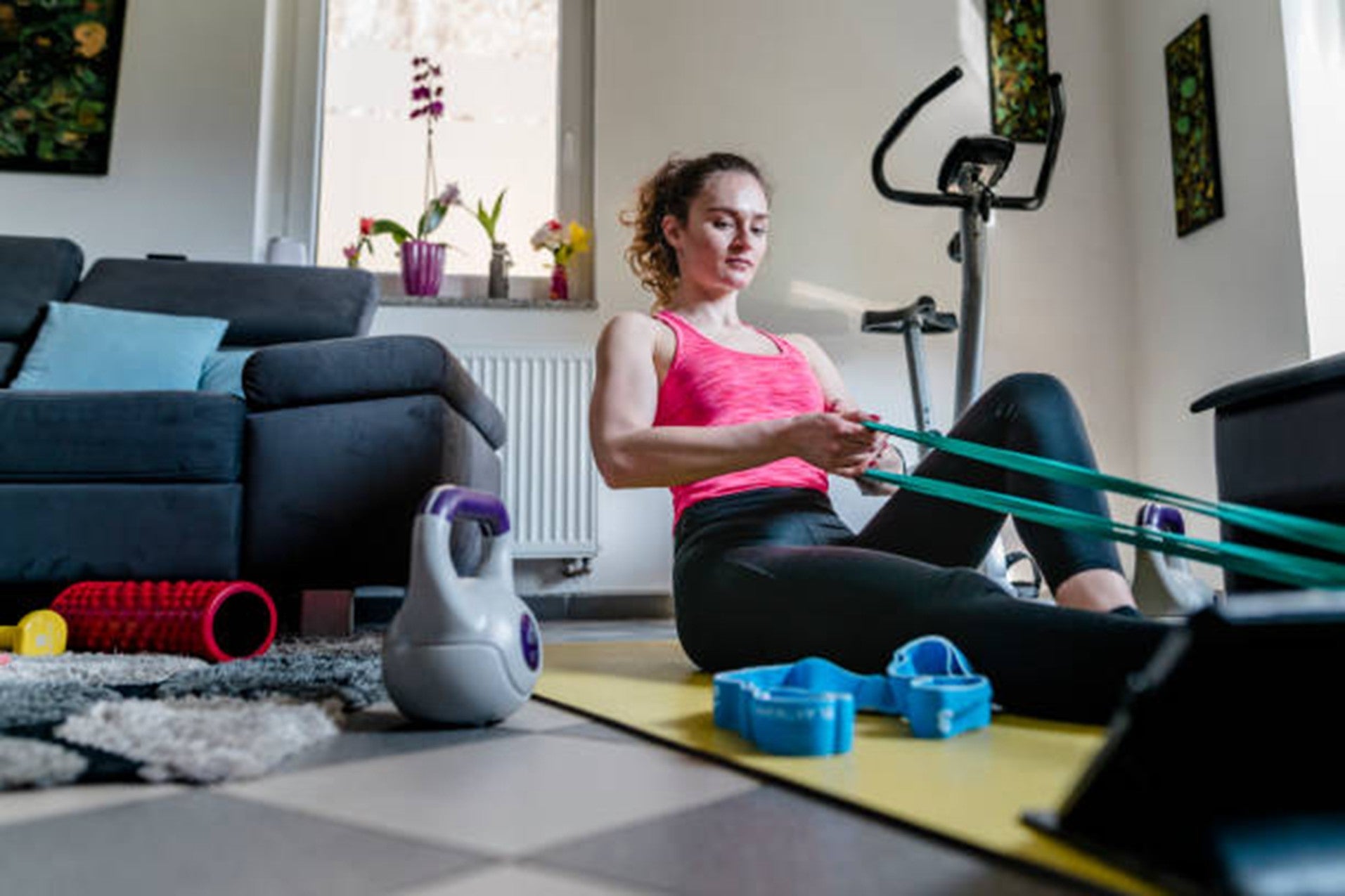 Resistance Training Equipment That Fits a Small Home Gym