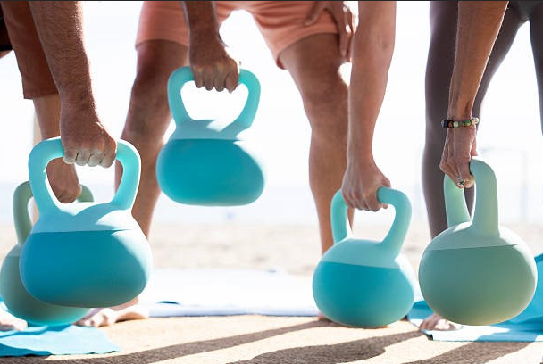 How to Shop for a Kettlebell Set That Supports Long-Term Progress